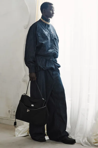 Look 70